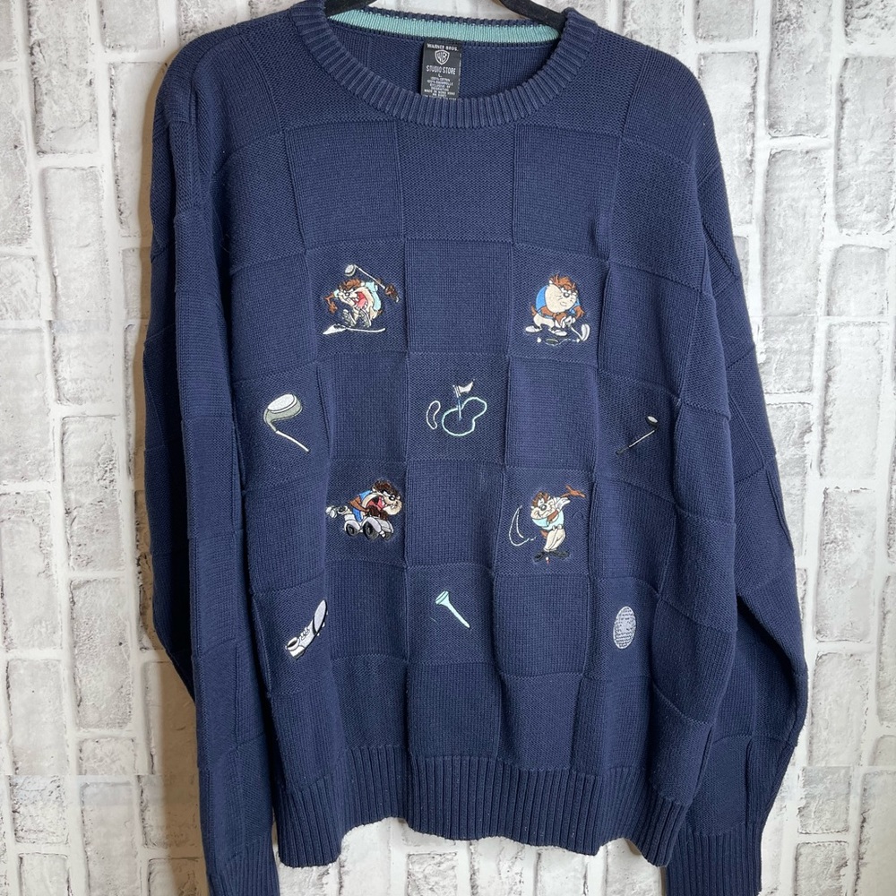 1997 Taz devil embroidered golf sweater. Warner Brothers Long sleeved crew neck
